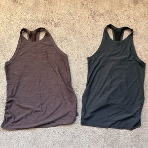 Set of 2 Old Navy Maternity Active Tops-size small
